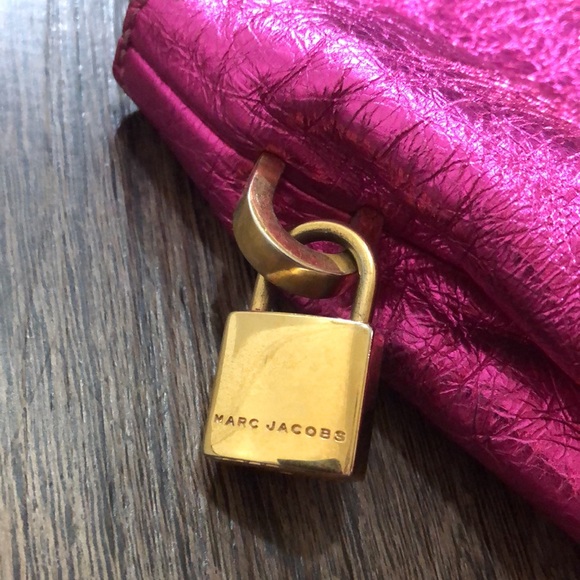 💕HOST PICK 💕Marc Jacobs Glitter Shoulder Bag - Picture 8 of 16